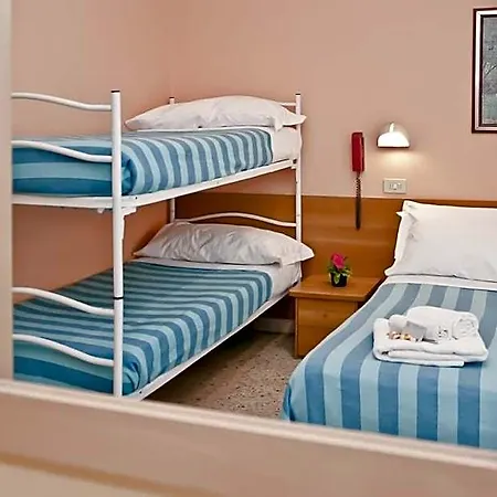Staccoli Отель Римини