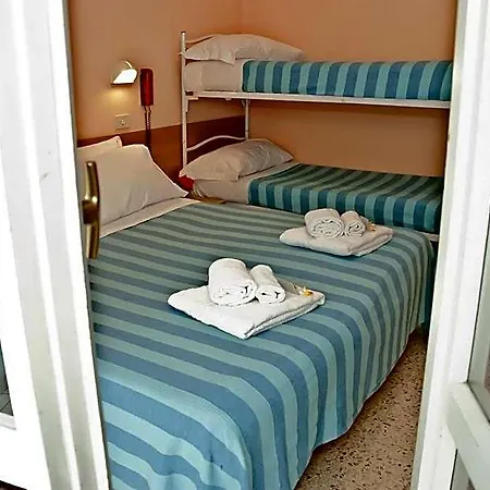 Отель Staccoli 3*