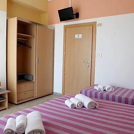 Staccoli Отель Римини
